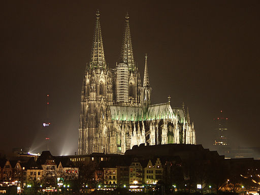 Cologne Cathedral Facade as Double Square