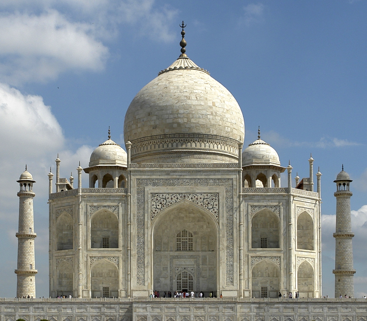 Design of the Taj Mahal: its Façade